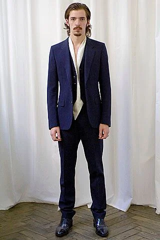Look 10